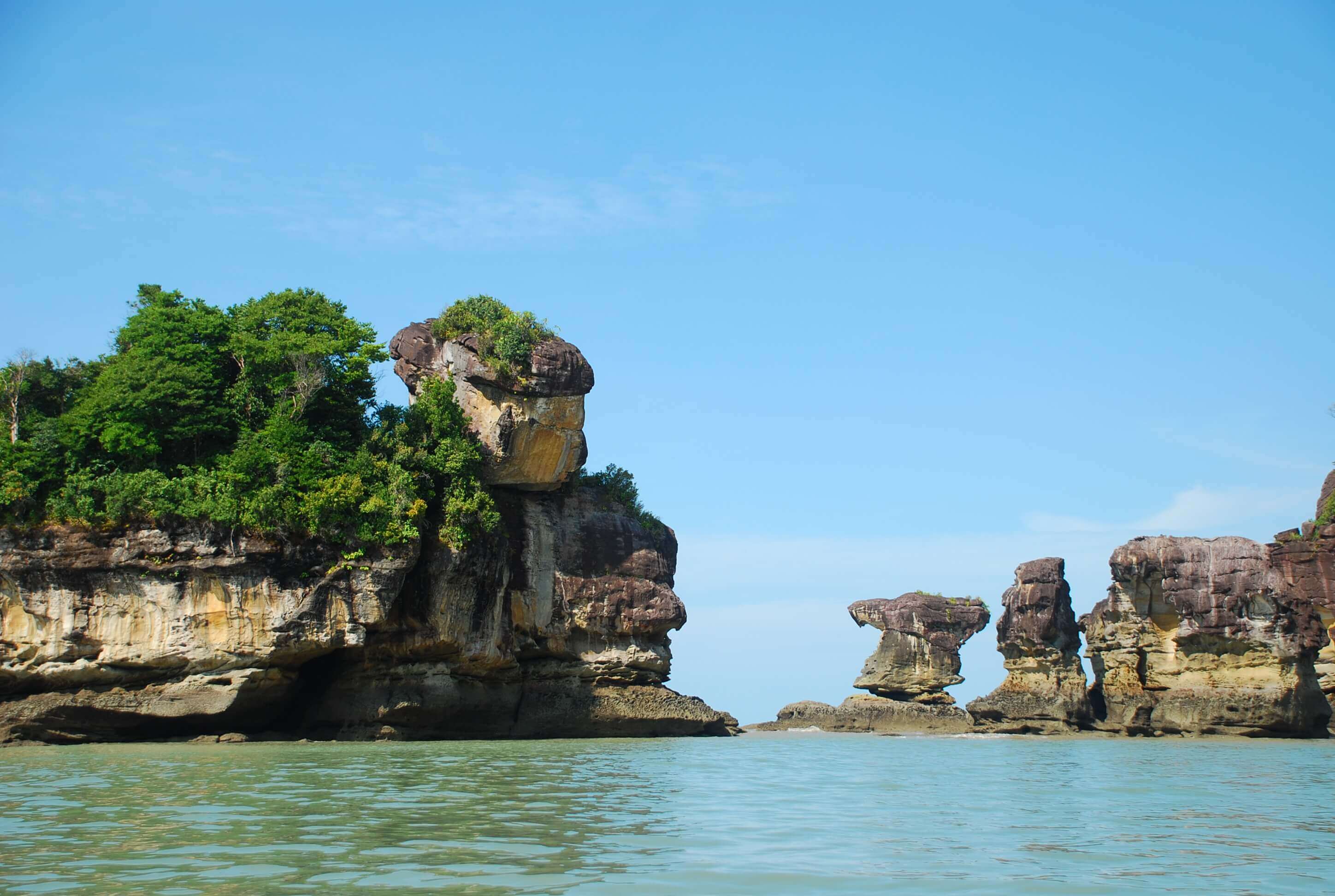 5 Taman Negara Di Kuching Yang Anda Boleh Lawati