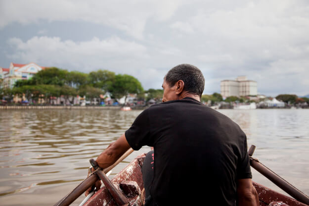 One Perfect Day in Kuching, According To Anthony Bourdain One Perfect Day in Kuching, According To Anthony Bourdain