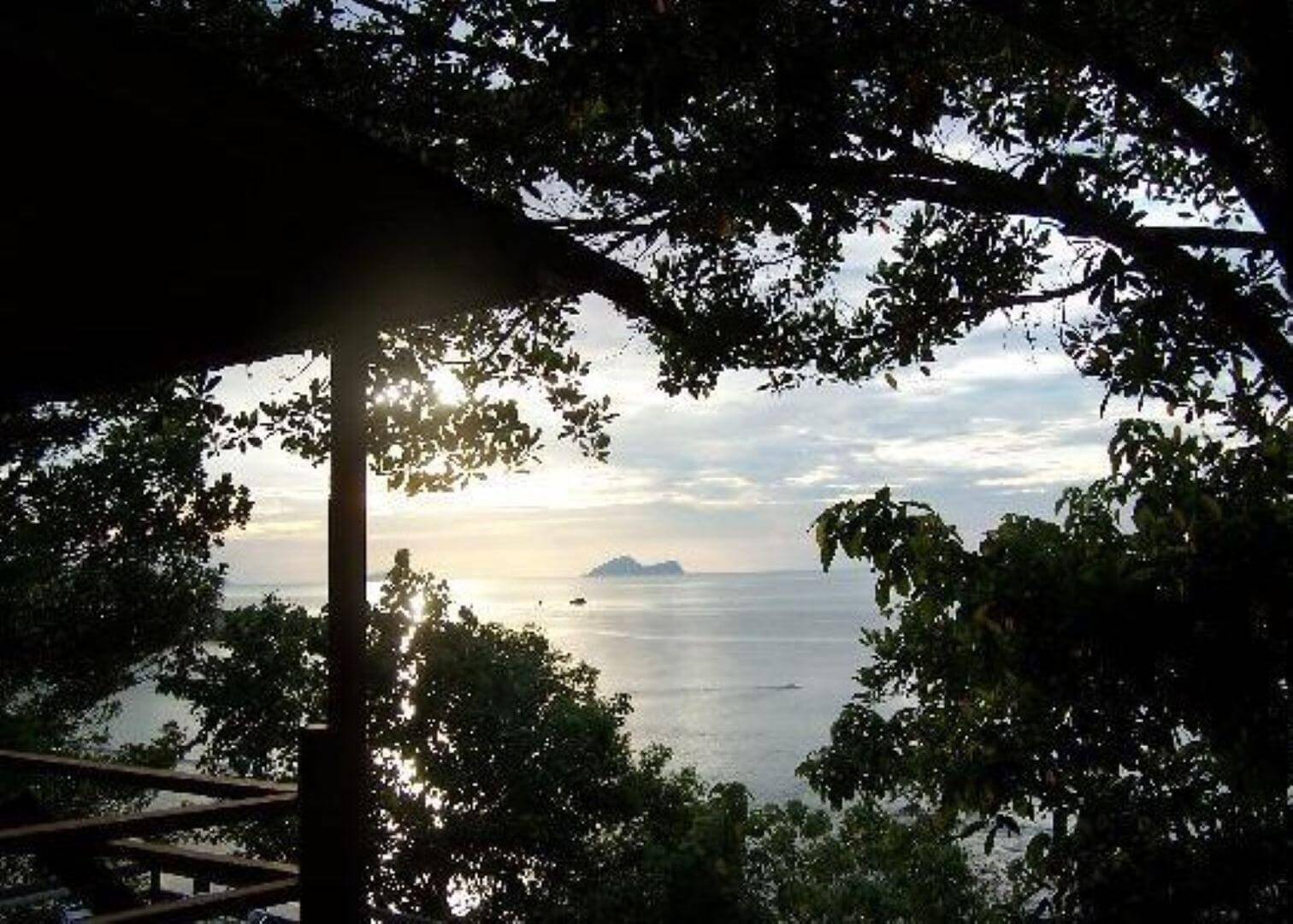 3 Resort Dalam Hutan Hujan Tropika Yang Anda Perlu Cuba Di Sarawak 3 Resort Dalam Hutan Hujan Tropika Yang Anda Perlu Cuba Di Sarawak