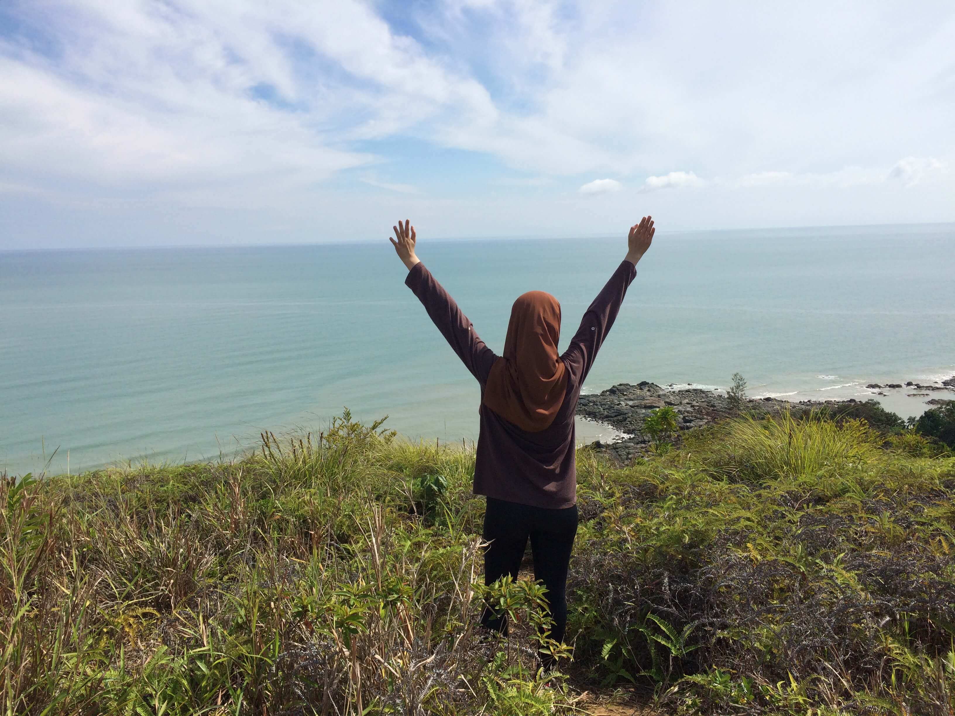 Travelog Ke Bukit Gondol, Tempat Mendaki Terbaru Di Lundu