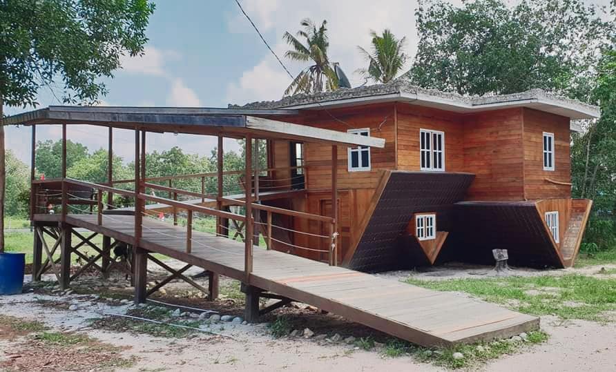 Ini Syurga Pelancongan Ala Bali Di Sempadan Sarawak - Kalimantan