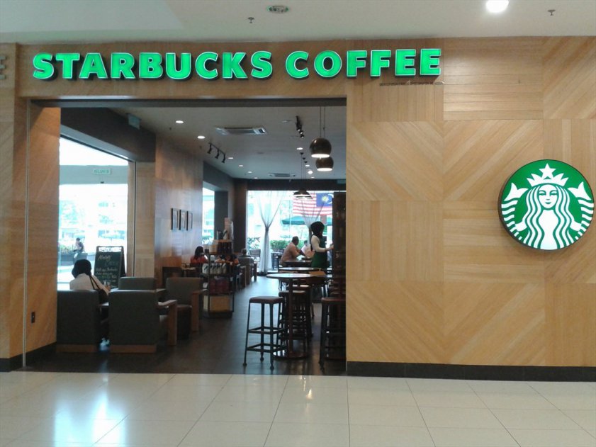 Kerana Salah Faham Air Starbuck, Remaja Ini Maki Pekerja Starbuck The Spring Kuching