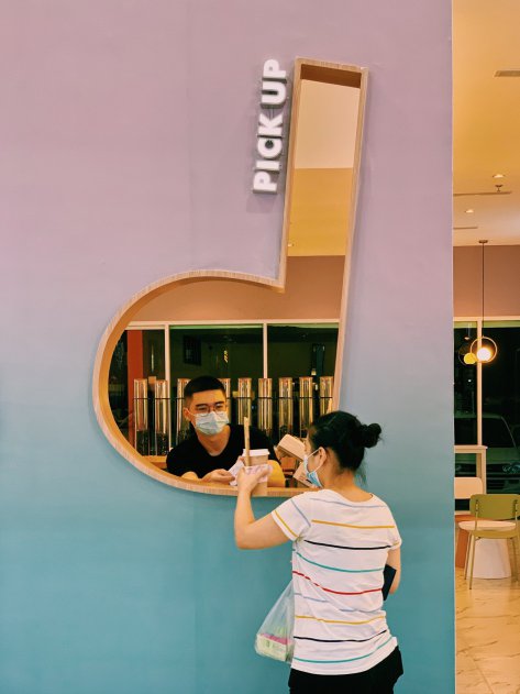 Vibe Pastel Dan Comel, Cawangan Baru HiCaa Di Tabuan Ini Port Terbaik Untuk Kaki OOTD