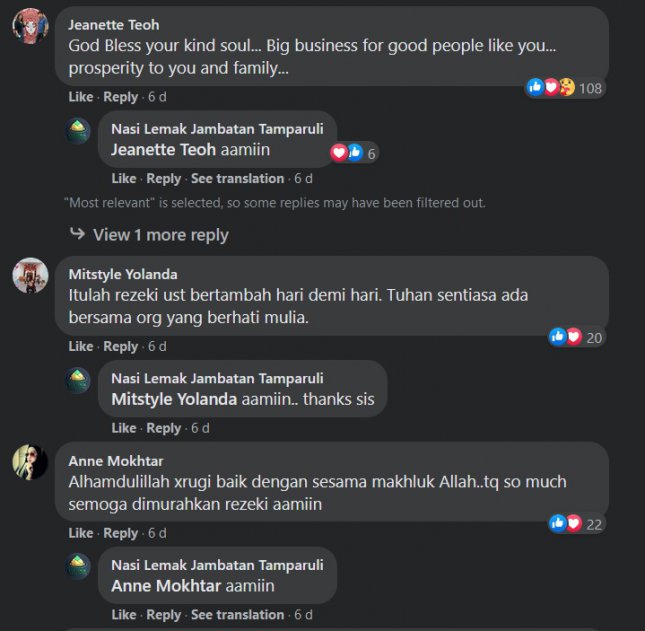Tular Anjing Beratur 'Beli' Nasi Lemak Di Kuching, Netizen Puji Sikap Pemilik Gerai