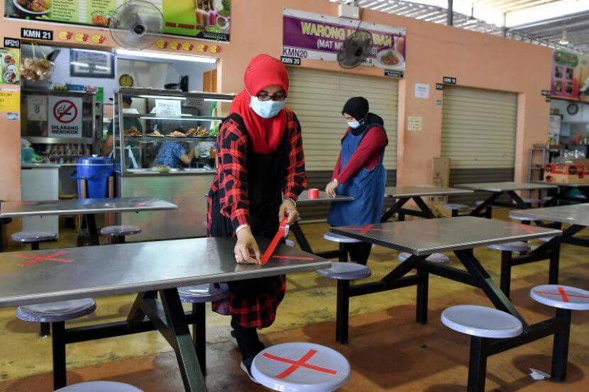 Polis Lancar Sekatan Jalanraya Di 8 Lokasi Daerah Kuching Sepanjang Tempoh PKPB