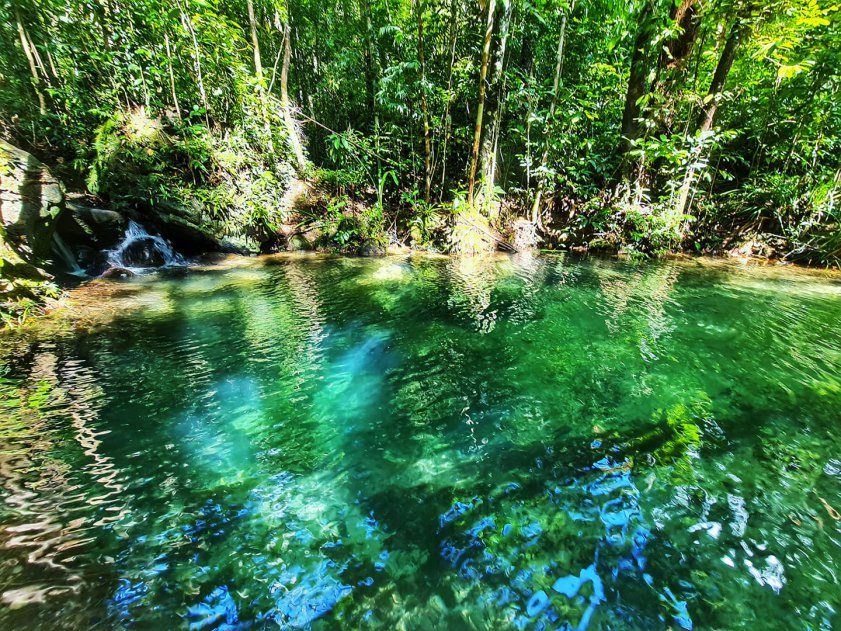 Blue Pool Santubong Dikhuatiri Musnah, Petisyen Dilancar Untuk Halang Pembinaan Kompleks